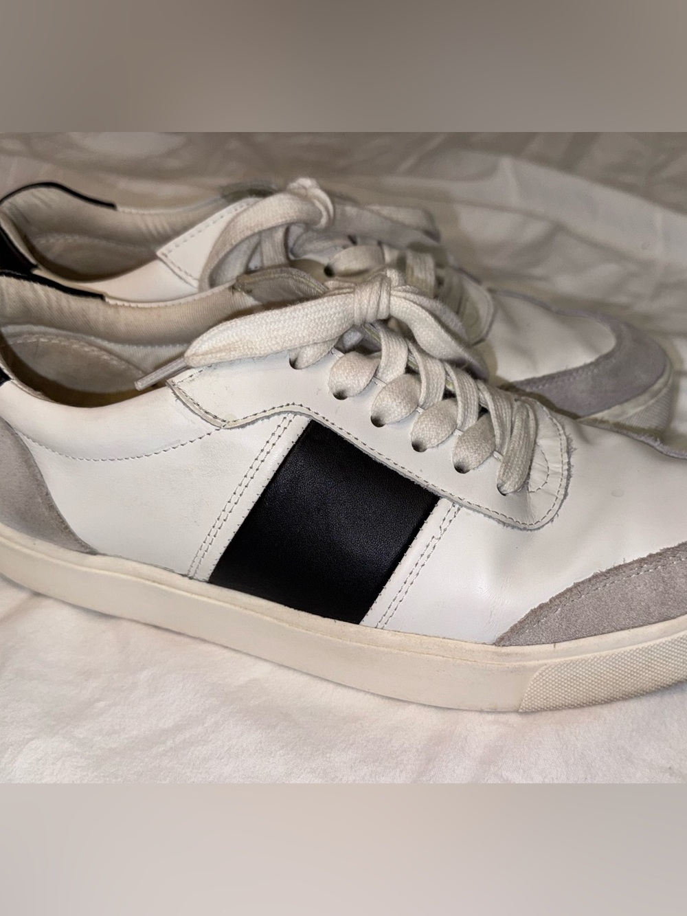 Sam Edelman White Gray Leather Suede Sneakers Size 8